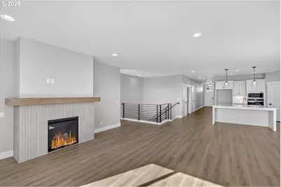 12130 SW Turnagain Dr, Tigard, OR 97224 - Photo 17