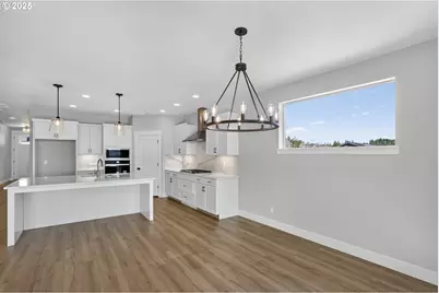 12130 SW Turnagain Dr, Tigard, OR 97224 - Photo 11