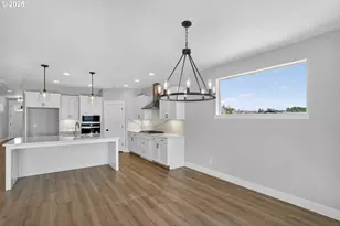 12130 SW Turnagain Dr, Tigard, OR 97224 - Photo 11