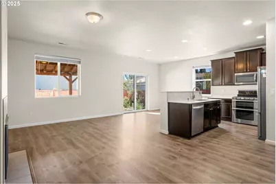 9203 NE 165th Ave, Vancouver, WA 98682 - Photo 5