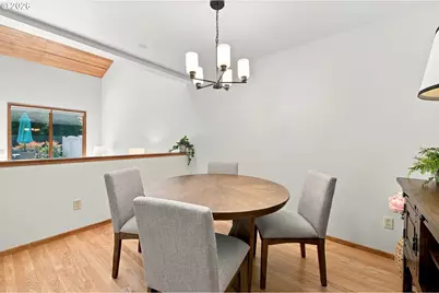2036 Eastwood Ln, Eugene, OR 97401 - Photo 7
