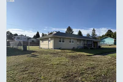 360 N 13th Ave, Elgin, OR 97827 - Photo 3