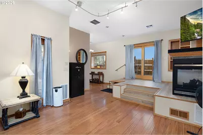 605 Deerwood Ct, Winston, OR 97496 - Photo 15