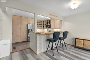 605 Deerwood Ct, Winston, OR 97496 - Photo 5