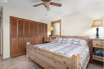 605 Deerwood Ct, Winston, OR 97496 - Photo 17