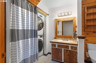 605 Deerwood Ct, Winston, OR 97496 - Photo 25