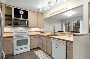 605 Deerwood Ct, Winston, OR 97496 - Photo 7