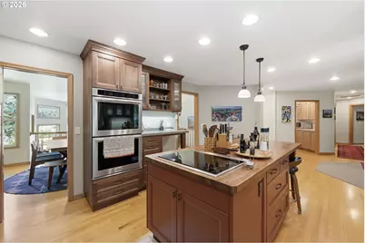 1894 W 27th Pl, Eugene, OR 97405 - Photo 13