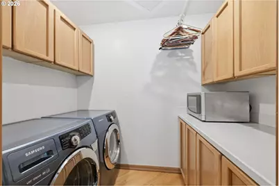 1894 W 27th Pl, Eugene, OR 97405 - Photo 29