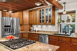 785 E 44th Ave, Eugene, OR 97405 - Photo 9
