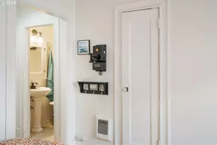 1811 NW Couch St, Portland, OR 97209 - Photo 19