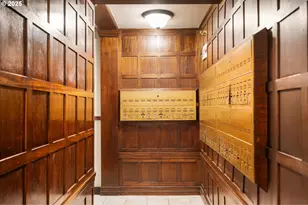 1811 NW Couch St, Portland, OR 97209 - Photo 5