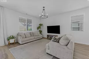 4145 SW Thomas Ave, Gresham, OR 97080 - Photo 9