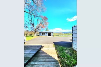 120 Hammel Rd, Eagle Point, OR 97524 - Photo 35