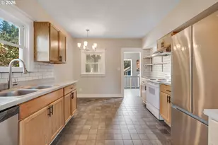 504 Abernethy Rd, Oregon City, OR 97045 - Photo 9