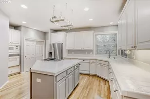 12435 SW 158th Ave, Beaverton, OR 97007 - Photo 17