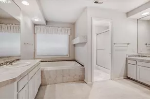 12435 SW 158th Ave, Beaverton, OR 97007 - Photo 25