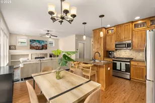 17760 SW Robert Ln, Beaverton, OR 97078 - Photo 11