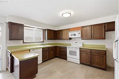 1719 Division St, Oregon City, OR 97045 - Photo 9