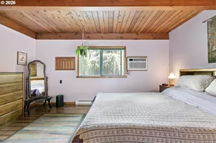 1295 Betty Ln, Eugene, OR 97404 - Photo 11