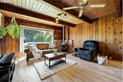 1295 Betty Ln, Eugene, OR 97404 - Photo 9