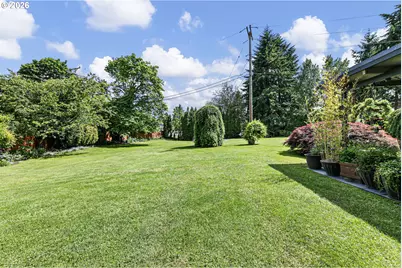 1295 Betty Ln, Eugene, OR 97404 - Photo 25