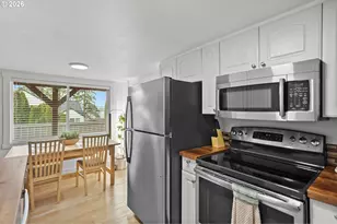 2102 NW Kelly Dr, Vancouver, WA 98665 - Photo 11