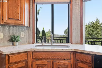 7823 SE 140th Dr, Portland, OR 97236 - Photo 11