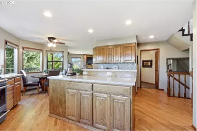 7823 SE 140th Dr, Portland, OR 97236 - Photo 13