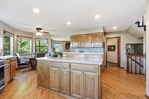 7823 SE 140th Dr, Portland, OR 97236 - Photo 13