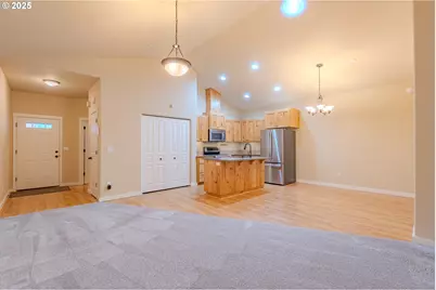 185 N 43rd Pl, Ridgefield, WA 98642 - Photo 5