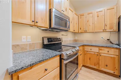 185 N 43rd Pl, Ridgefield, WA 98642 - Photo 9