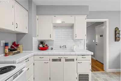 7206 SW 3rd Ave, Portland, OR 97219 - Photo 13