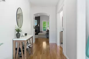 909 NW 22nd Ave, Camas, WA 98607 - Photo 5