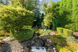 909 NW 22nd Ave, Camas, WA 98607 - Photo 35