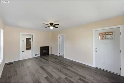 1391 Central Ave, Coos Bay, OR 97420 - Photo 7