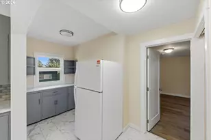 1391 Central Ave, Coos Bay, OR 97420 - Photo 13