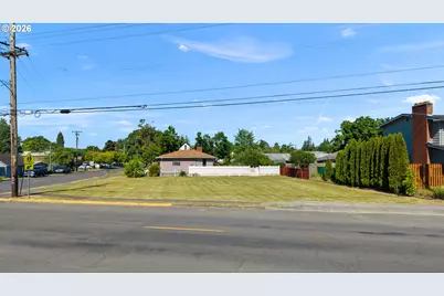 510 N Main St, Mount Angel, OR 97362 - Photo 11