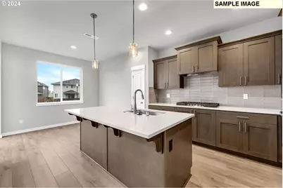 995 NE Sagebrush Dr, Estacada, OR 97023 - Photo 15