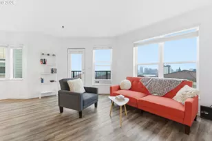 303 NW Uptown Terrace, Portland, OR 97210 - Photo 3