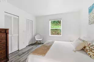 303 NW Uptown Terrace, Portland, OR 97210 - Photo 9