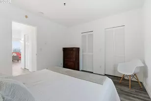 303 NW Uptown Terrace, Portland, OR 97210 - Photo 23