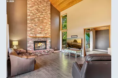 90517 Birdie Dr, Warrenton, OR 97146 - Photo 11