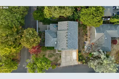 30950 SW Willamette Way, Wilsonville, OR 97070 - Photo 43