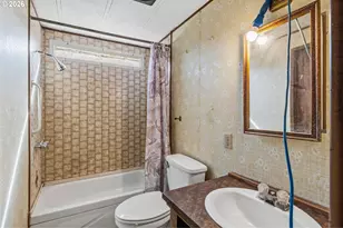 33665 Hampton Rd, Eugene, OR 97405 - Photo 17