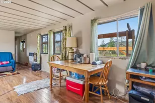 33665 Hampton Rd, Eugene, OR 97405 - Photo 7