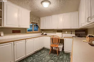 15337 S Hattan Rd, Oregon City, OR 97045 - Photo 11