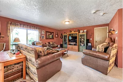 15337 S Hattan Rd, Oregon City, OR 97045 - Photo 7