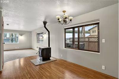 1701 Clackamette Dr #2, Oregon City, OR 97045 - Photo 13