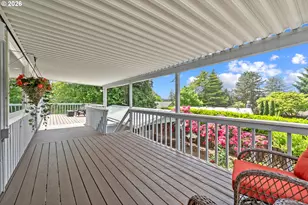 855 SW Spring Ln, Portland, OR 97225 - Photo 25